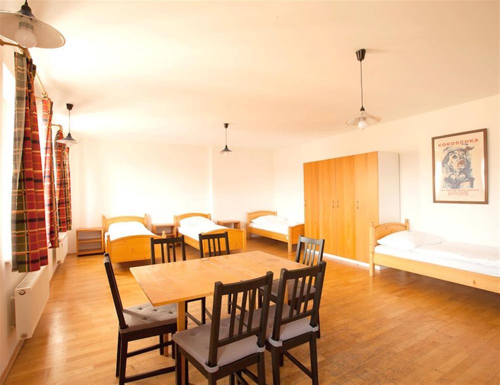 Travellers Hostel Praha Rom bilde