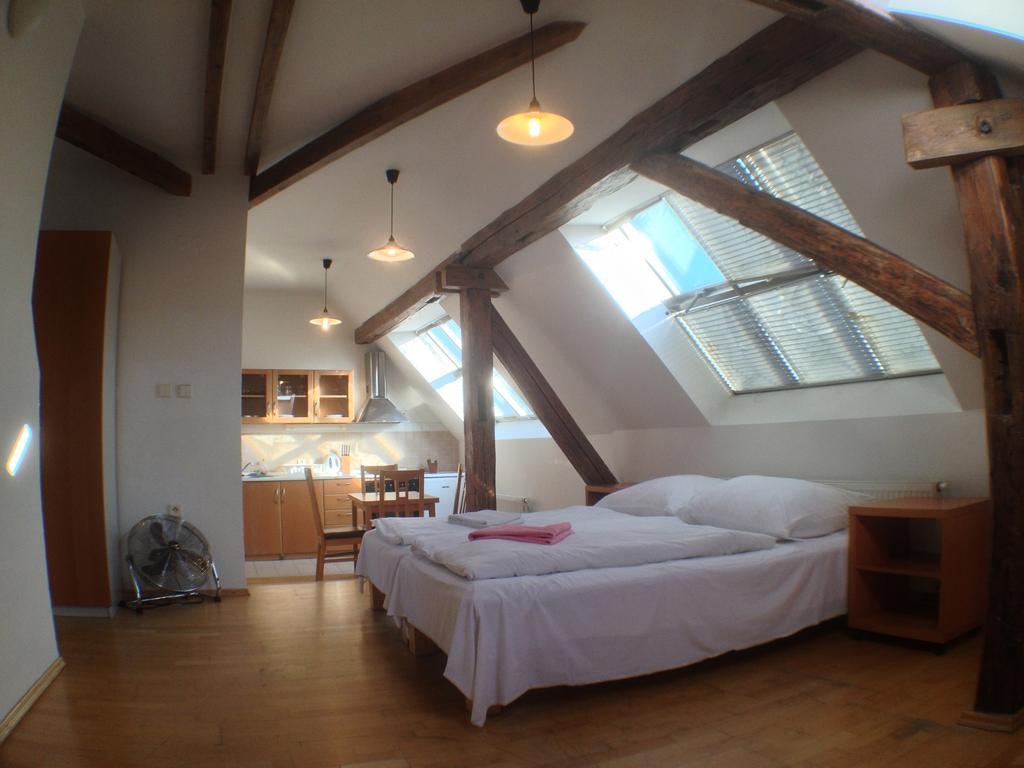 Travellers Hostel Praha Rom bilde