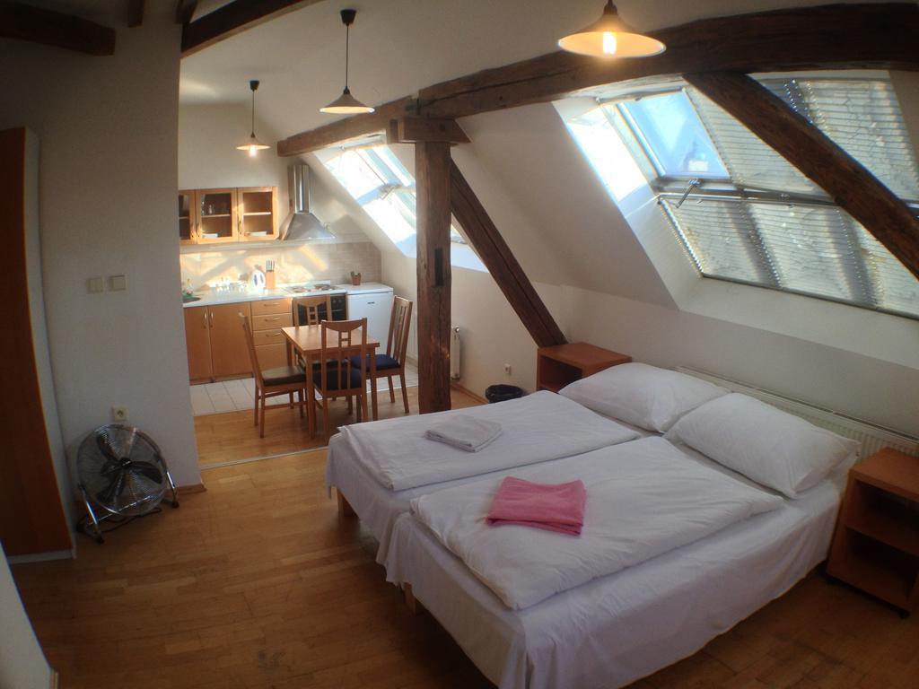 Travellers Hostel Praha Rom bilde